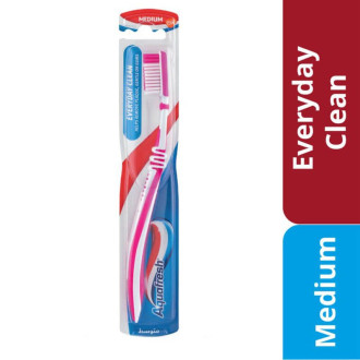 АКВАФРЕШ Четка за зъби ЕВРИДЕЙ КЛИЙН (с капаче) медиум | AQUAFRESH Toothbrush EVERYDAY CLEAN (with lid) medium