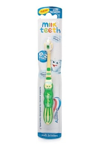 АКВАФРЕШ Детска четка за зъби 0-2г МИЛК ТИЙТ софт | AQUAFRESH Kids toothbrush 0-2y MILK TEETH soft